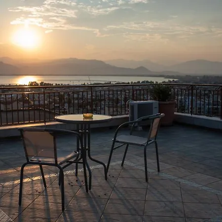 公寓 Breathtaking View U Fall In With 纳夫普利翁